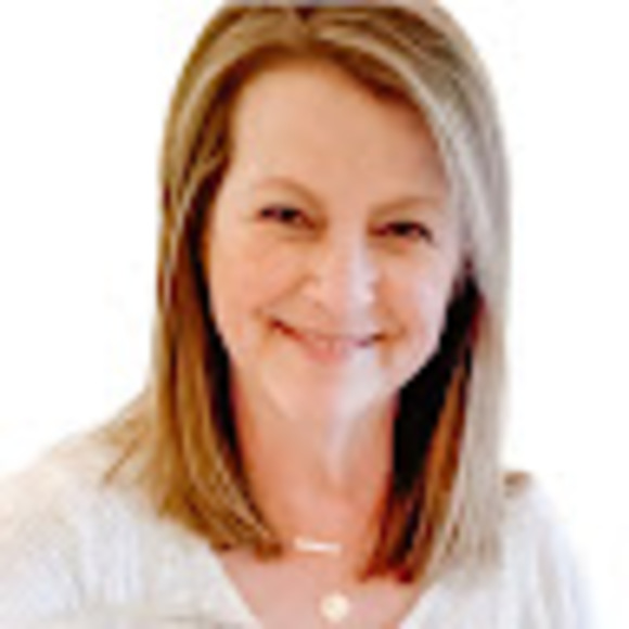 Meet your Posher, Leta - Picture 1 of 1